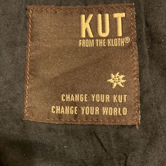 Kut from the Kloth Size 16 high waist denim shorts NWT distressed hemline - Picture 7 of 11